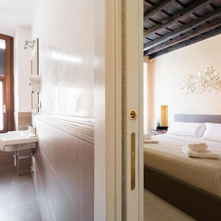 Trinita Dei Monti Hotel Rome Bagian luar foto